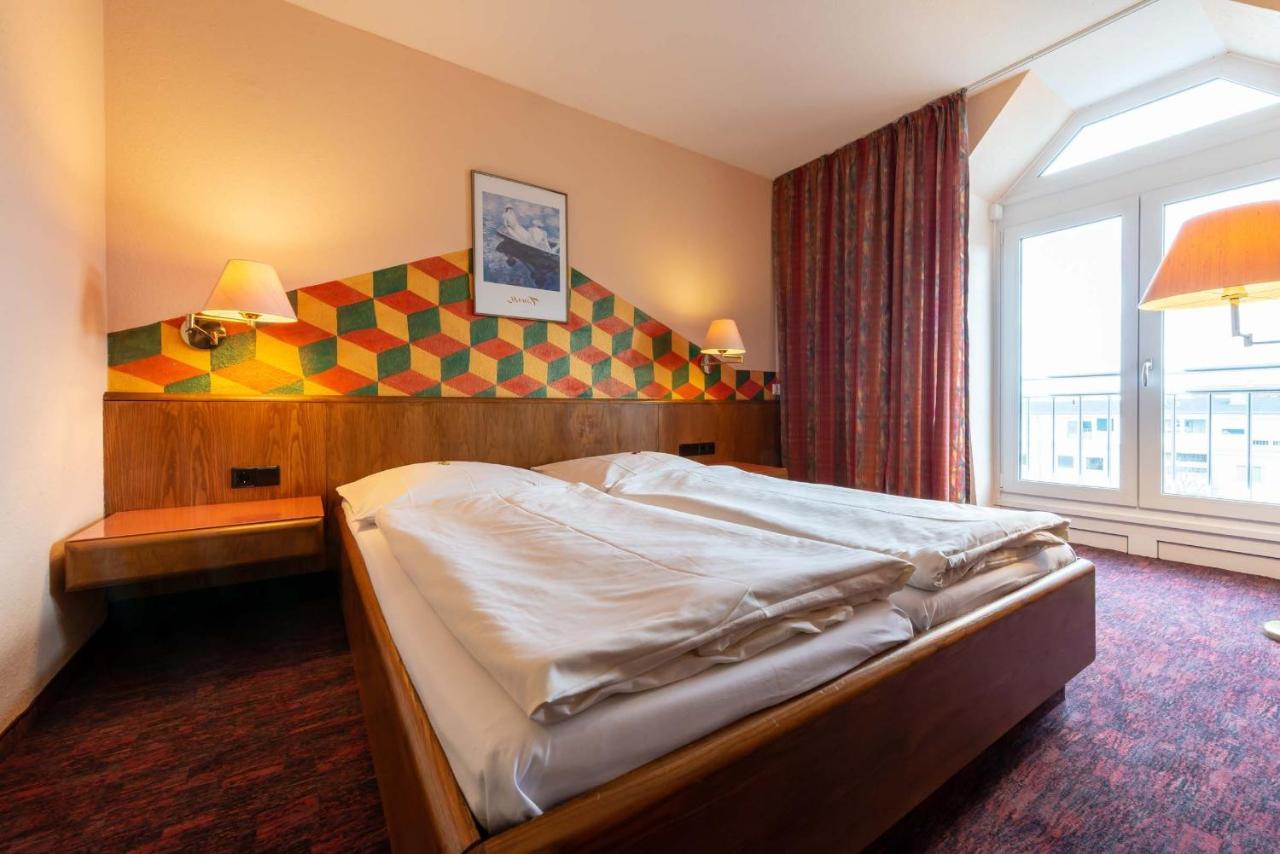 Enjoyhotel Garni Korntal Stuttgart B&B Parkplatz Sprinter Dış mekan fotoğraf