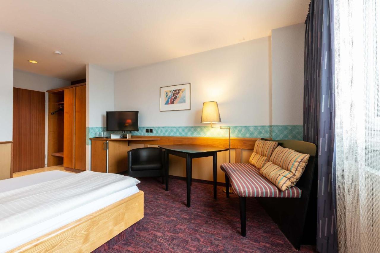 Enjoyhotel Garni Korntal Stuttgart B&B Parkplatz Sprinter Dış mekan fotoğraf